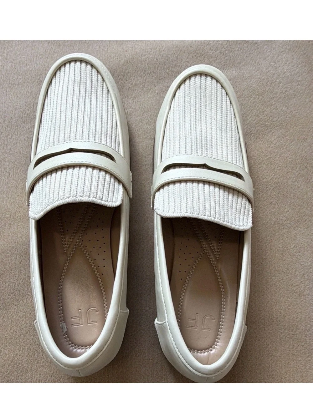 JF men’s beige Slip-on Loafer Classic faux leather 8.5 new without box